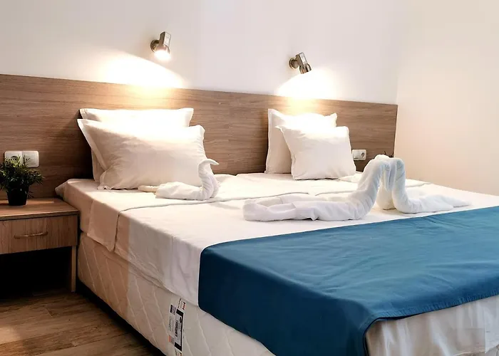 Otel Largo Beach Hotel 3*