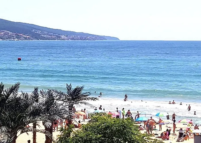 Largo Beach Hotel Otel