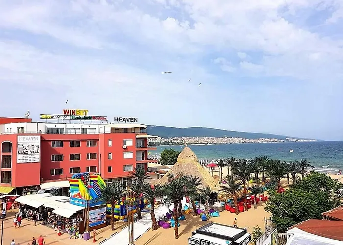 Otel Largo Beach Hotel