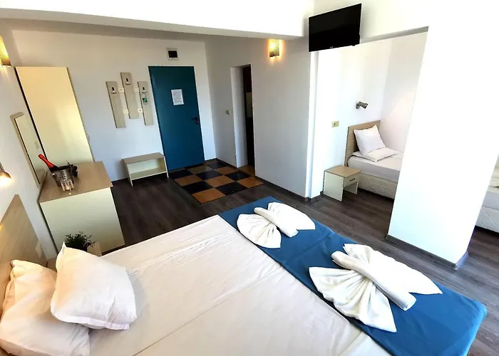 Largo Beach Hotel Otel