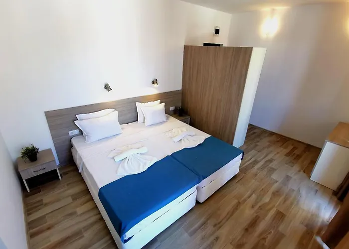 Largo Beach Hotel 阳光海滩