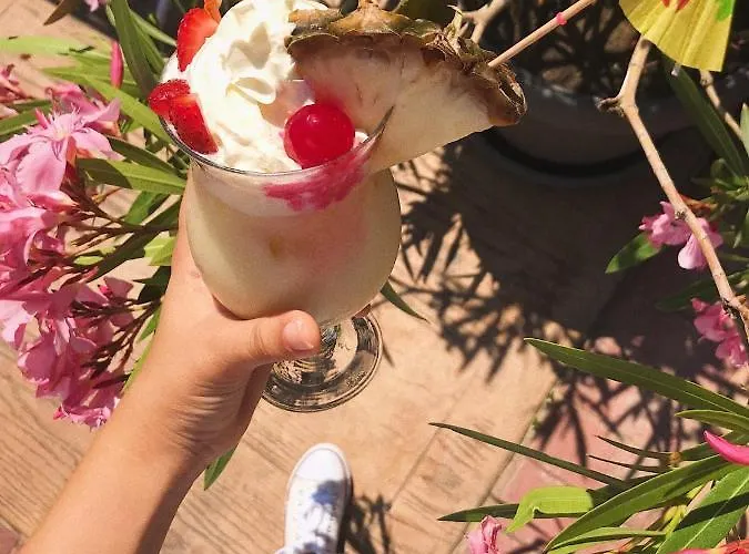 酒店 Largo Beach Hotel