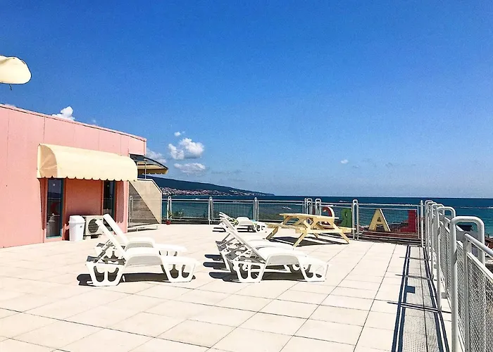 Hotel Largo Beach 3*