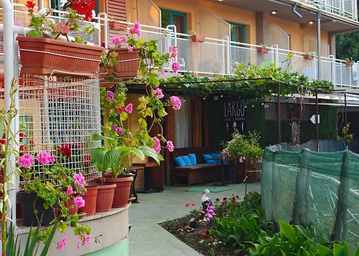 Largo Beach Hotel 3* Slantschew brjag