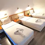 ホテル Largo Beach Hotel