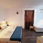 Largo Beach Hotel ホテル サニービーチ