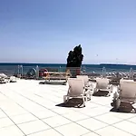 Largo Beach Hotel 3* サニービーチ