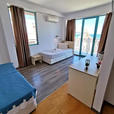 Hotel Largo Slantschew brjag