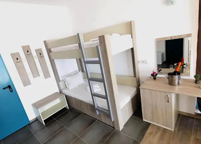 Largo Beach Hotel Hotel